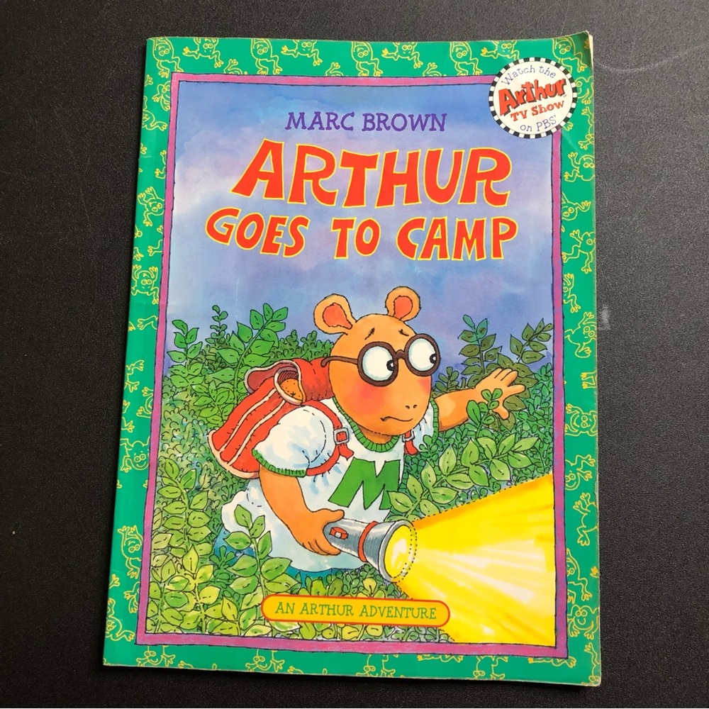 Arthur Goes to Camp -(Arthur Adventure Series) by Marc Brown; vintage